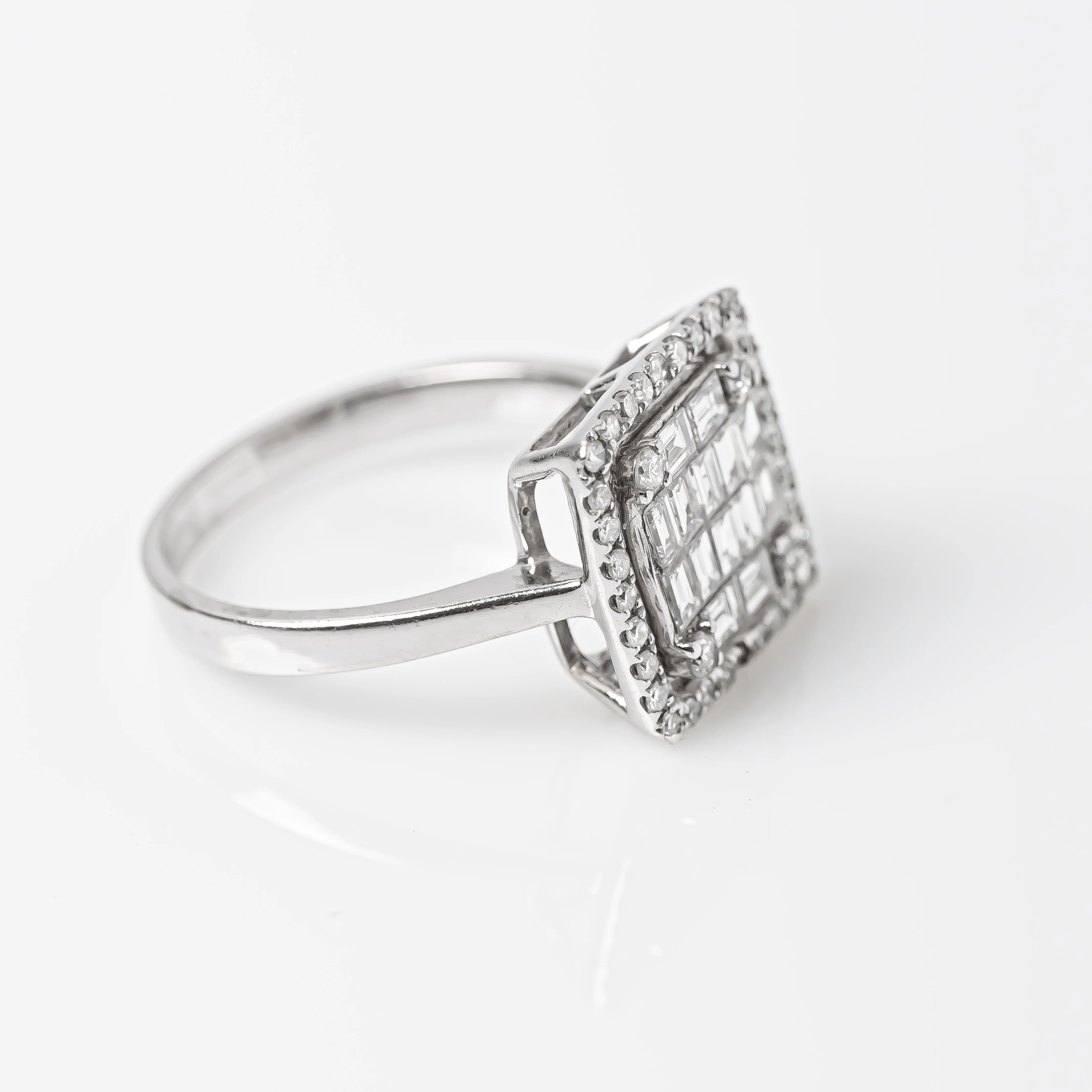 Anillo Cuadrado Diamante Nat Talla 6 1/2 - Image 3